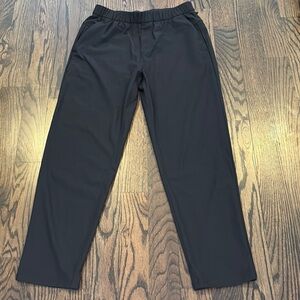 Lululemon Men's Black Elastic Shorter Stretch Breaker Pants Size Medium